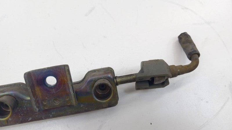 Nissan Sentra Fuel Rail Injection Injector Mount Bar 2006 2005 2004 2003 2002