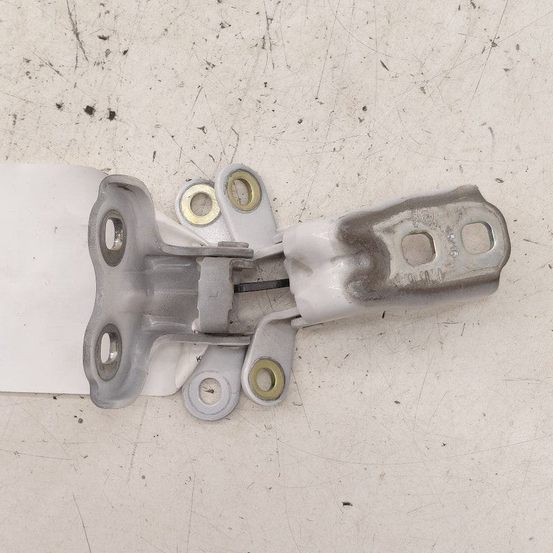 Chevy Trax Door Hinge Set Right Front Passenger  2022 2021