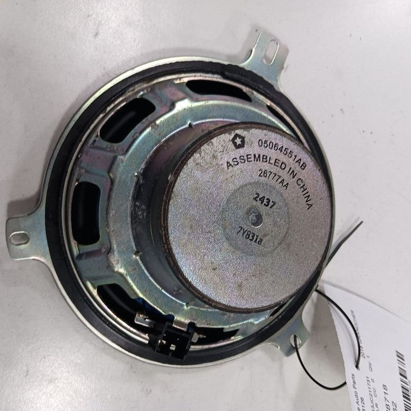Grand Cherokee Speaker Left Driver Rear  2017 2018 2019 2020 OEM