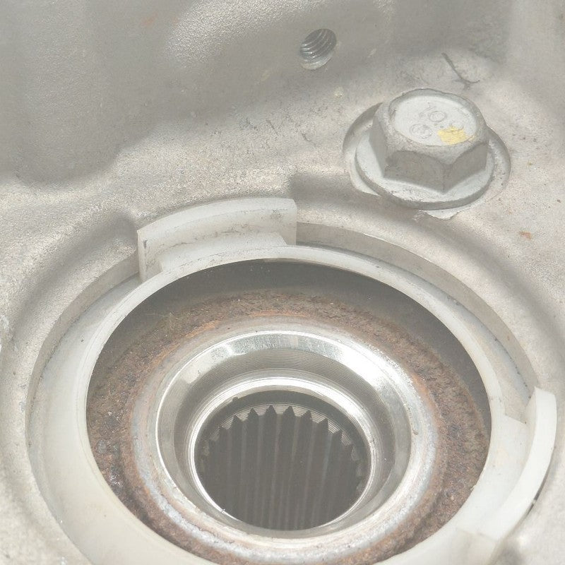 Passenger Right Rear Knuckle Stub Bearing Hub US Built 21-25 Nissan Ro