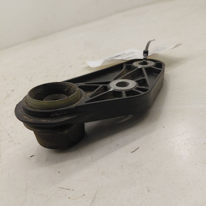 Chevy Equinox Passenger Right Side Exhaust Hanger 2024 2023 2022