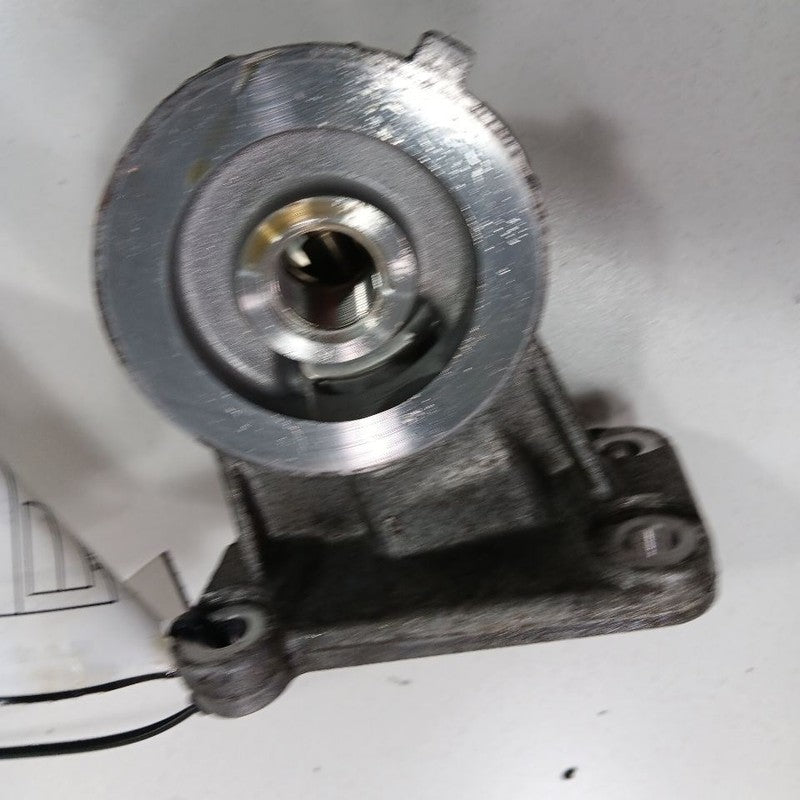 Jeep Compass Engine Oil Filter Adapter Bracket Housing Mount  2018 2019 2020 202