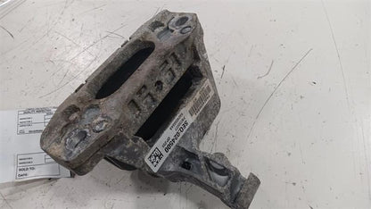 Chrysler 200 Engine Motor Mount Left Driver  2015 2016 2017 OEM