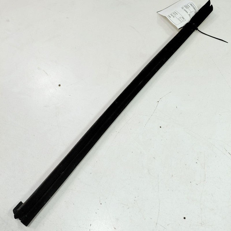 Ford Edge Left Front Weather Strip Interior  2019 2020 2021 2022 2023 