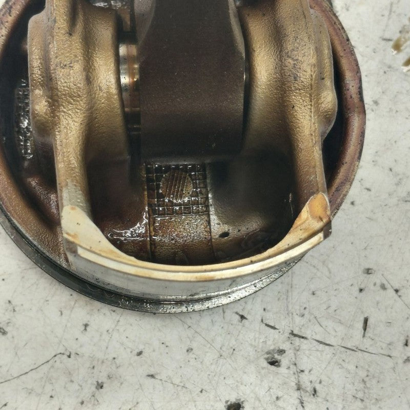 Honda CR-V Single Piston With Connecting Rod   2.4 2019 2018 2017