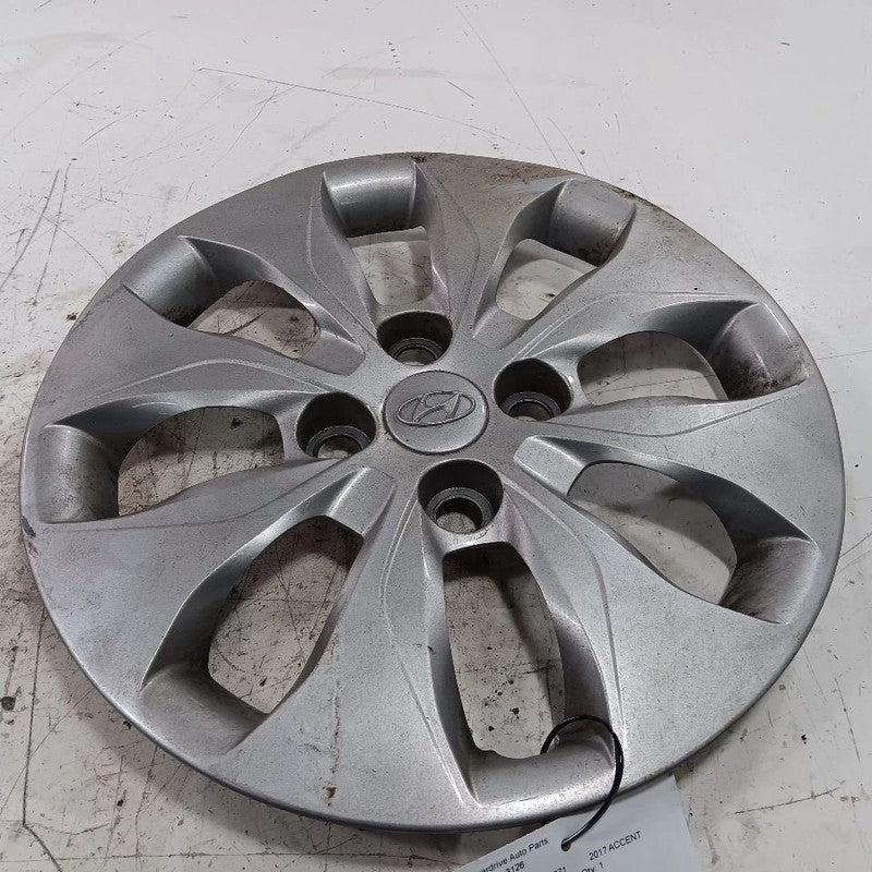 Wheel Cover HubCap 14" ID 529601R100 Fits 15-17 Hyundai Accent OEM