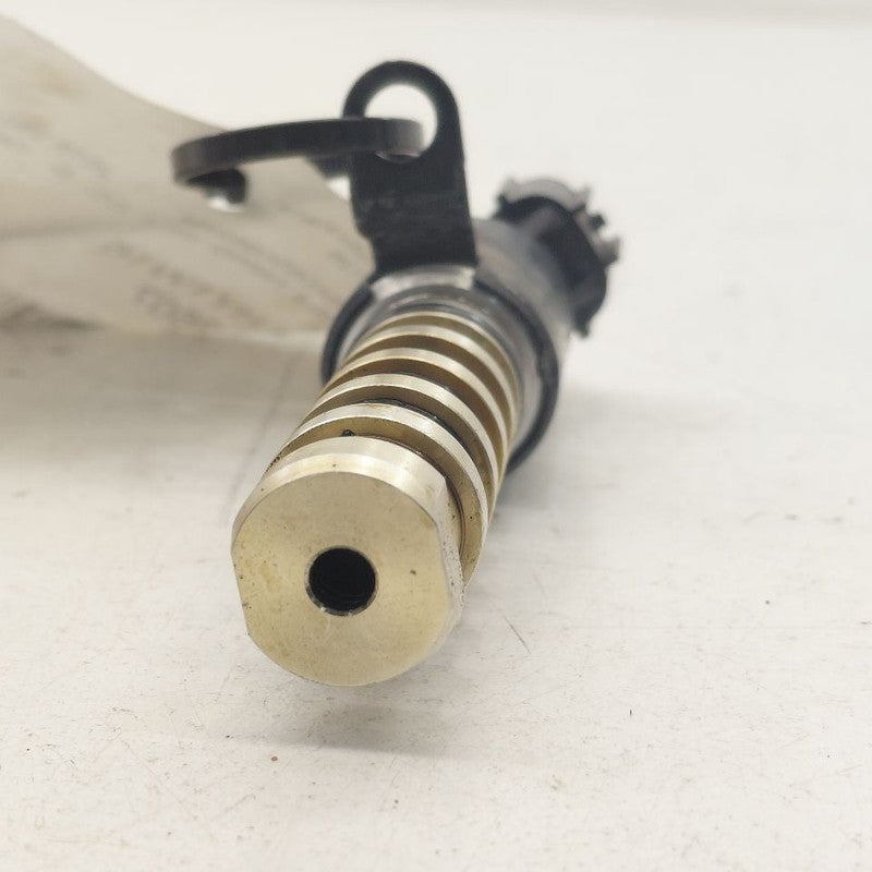 Hyundai Veloster Variable Timing Gear Oil Control Solenoid Cylinder He