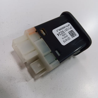 Buick Encore USB Plug In Hub Port  2019 2018 2017