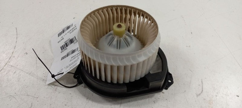 Blower Motor Fits 14-20 CHEROKEE  OEM