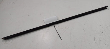 Volkswagen Jetta Door Glass Window Weather Strip Trim Front Right Pass