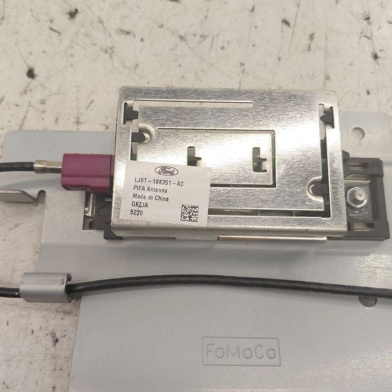 Ford Escape Radio Antenna Module {LJ6T19K351AC} 2020 2021 2022
