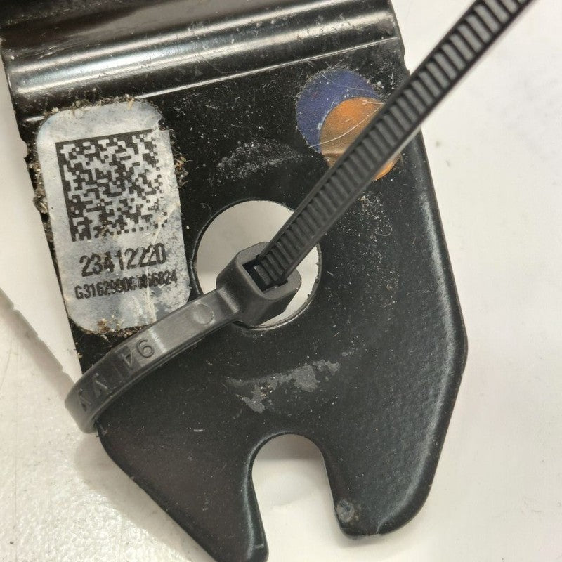 Chevy Volt Seat Belt Buckle Latch Right Passenger Rear Back  2016 2017