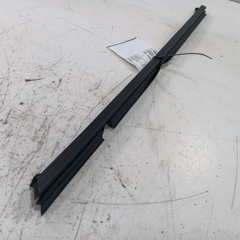 Nissan Maxima Right Rear Weather Strip Interior 2014 2013 2012 2011 20
