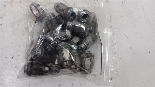 Ford Taurus Lug Nut Set  2013 2014 2015 2016 OEM
