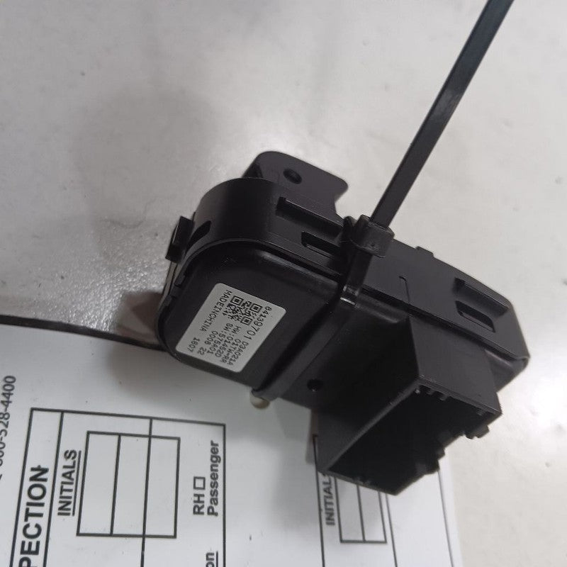 Chevy Trailblazer Power Window Switch Right Passenger Rear  2021 2022 2023