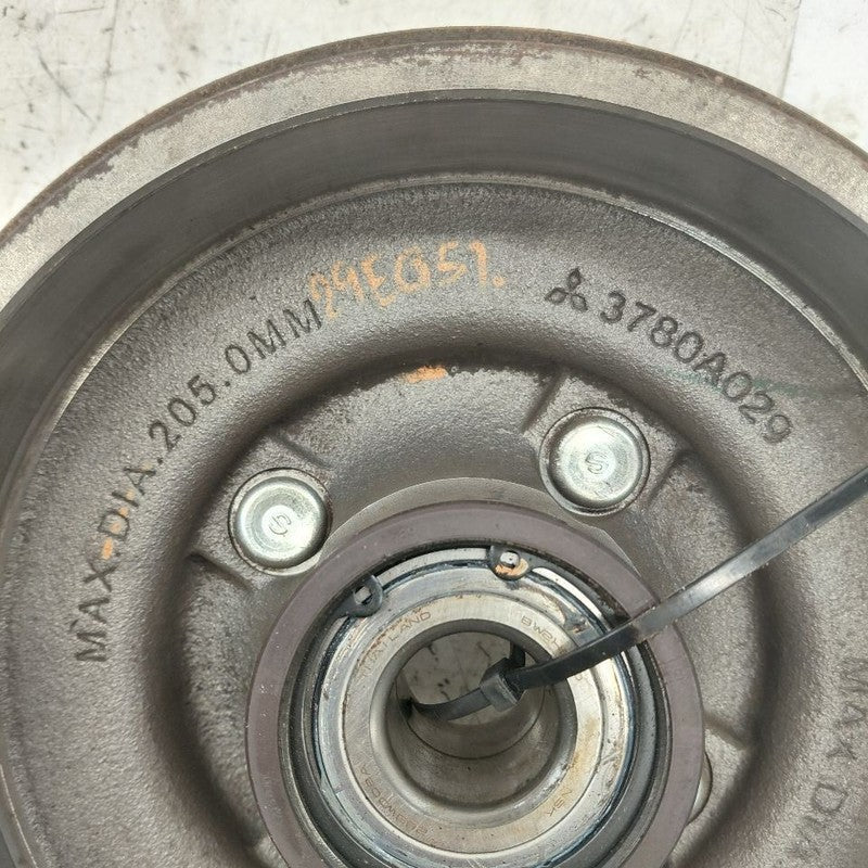 Mitsubishi Mirage Passenger Right Rear Spindle Knuckle Bearing Hub  20
