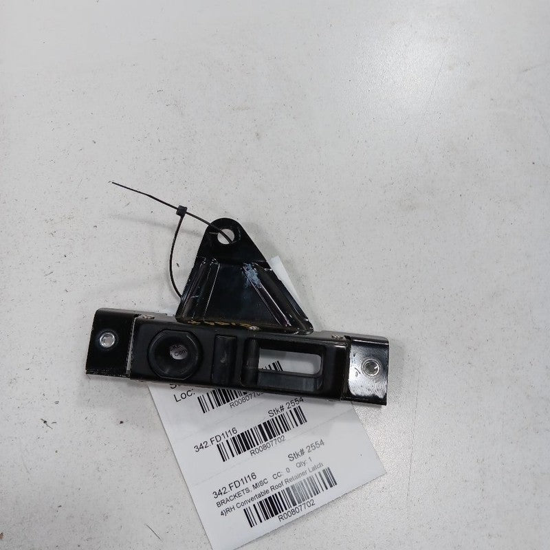 Ford Mustang Passenger Right Side Convertible Roof Retainer Latch 2015