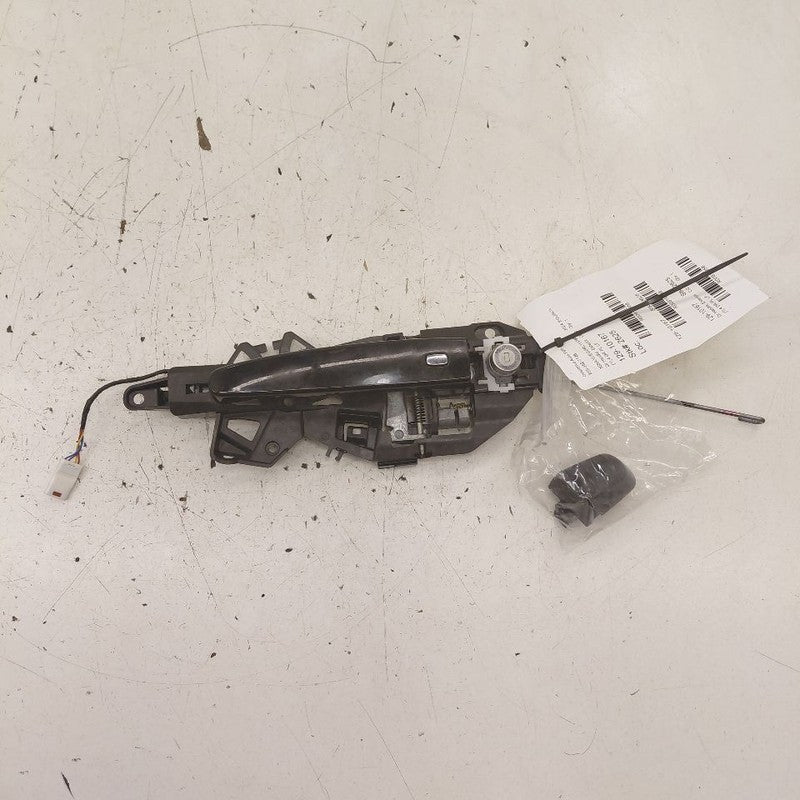 Driver Left Front Door Handle Exterior Fits 17-25 Chevy Malibu