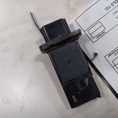226807S00A Mass Air Flow Meter Fits 04-15 17-23 Nissan Armada