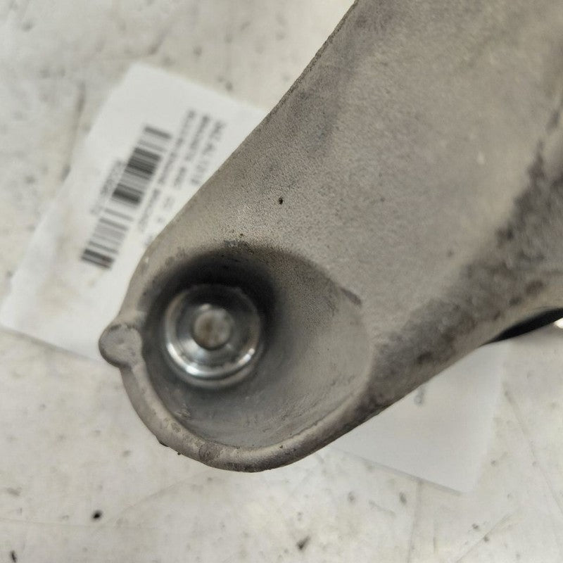 Alfa Romeo Stelvio Passenger Right Side Engine Bracket  2018 2019 2020