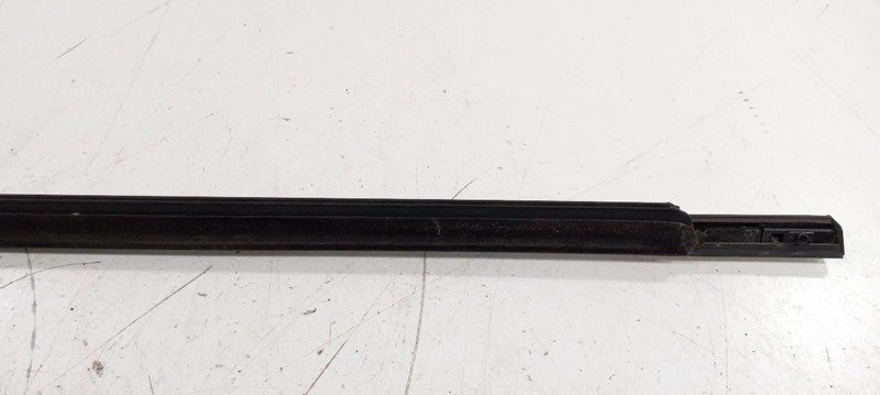 Hyundai Sonata Door Glass Window Weather Strip Trim Front Left Driver 