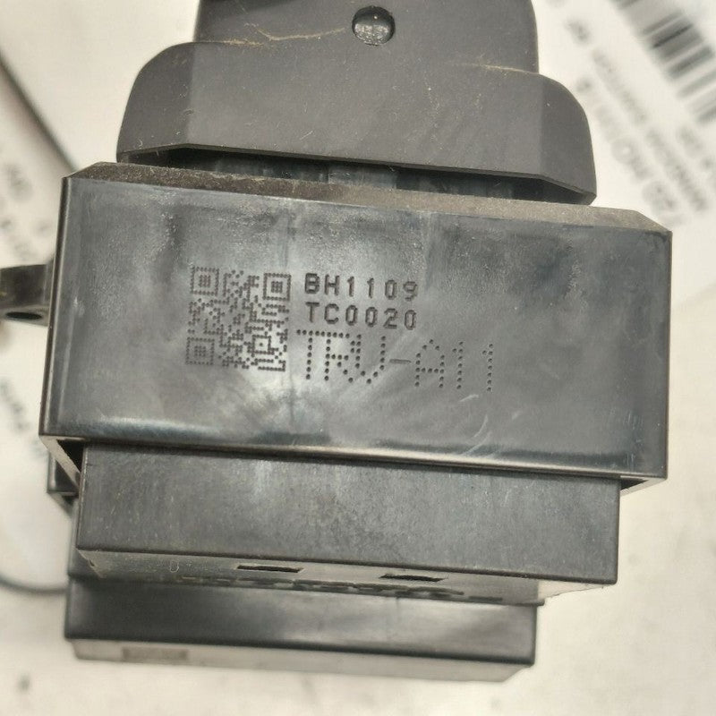 Honda Clarity Power Window Switch Right Passenger Front  2018 2019 202