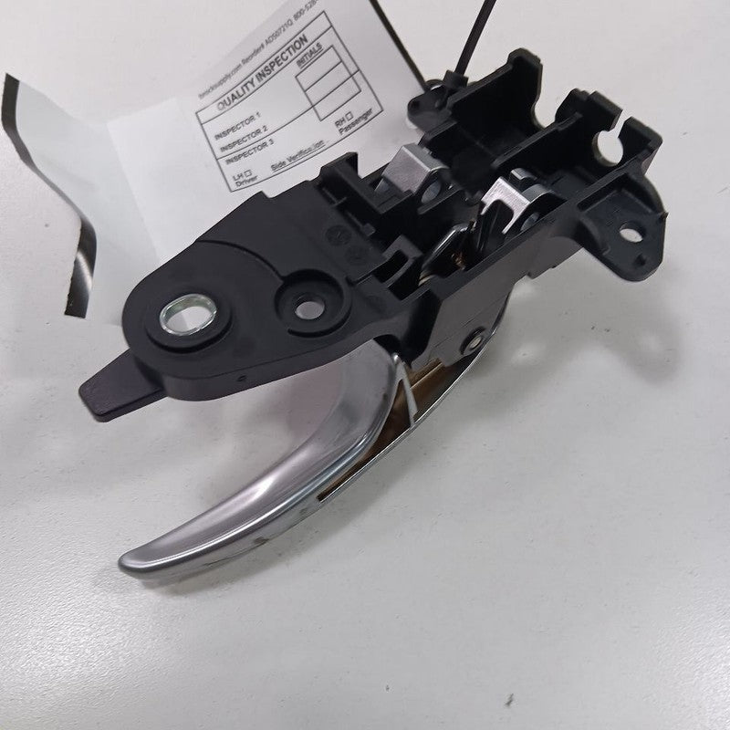 Jeep Renegade Door Handle Left Driver Rear Interior Inside  2017 2018 2019 2020