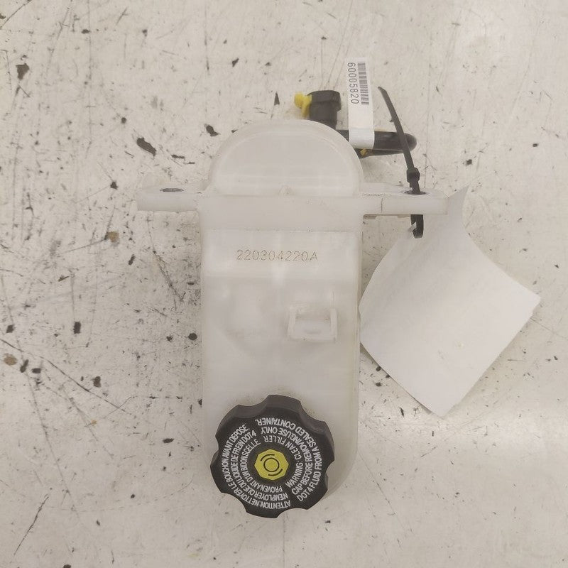 Buick Encore GX Brake Reservoir 2022 2023 2024 2025