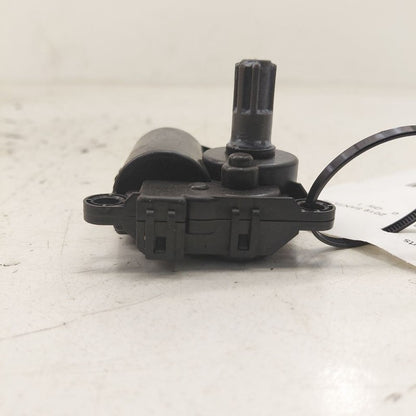 Hyundai Santa Fe Flap Door Motor Heater AC Door Actuator  2019 2020