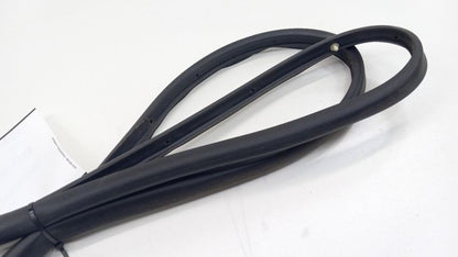Chevy Malibu On Door Seal Rubber Right Rear Back 2014 2015 2016 2017 2018