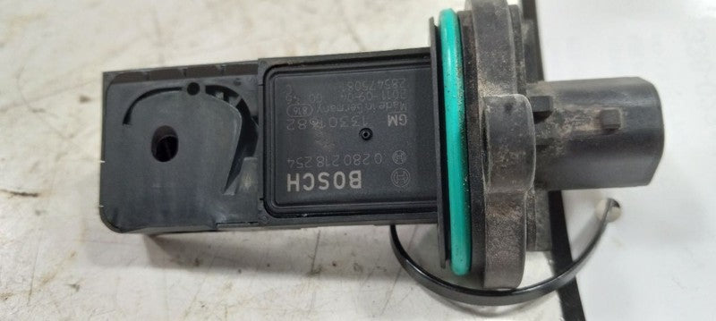 Mass Air Flow Meter Fits 11-15 VOLT OEM