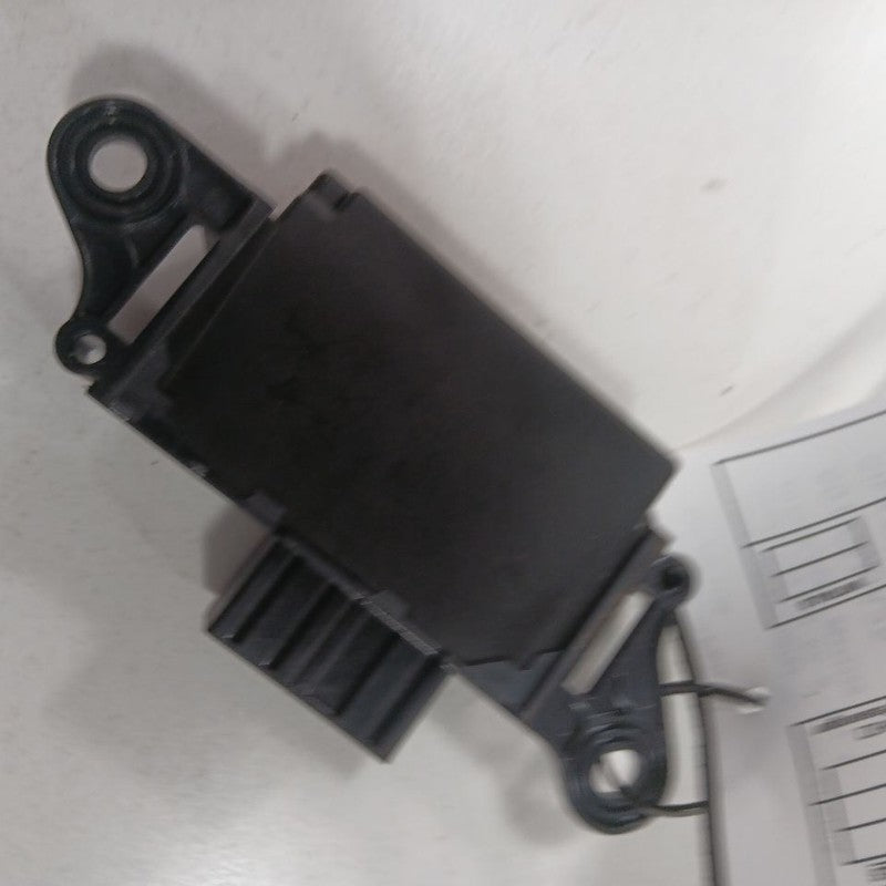 2025 GMC Acadia Park Assist Control Module {86573589}