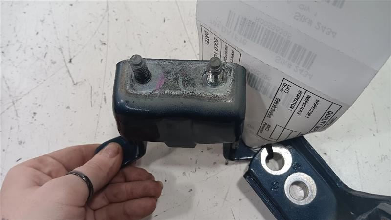 Nissan Rogue Door Hinge Set Left Rear  2014 2015 2016 2017