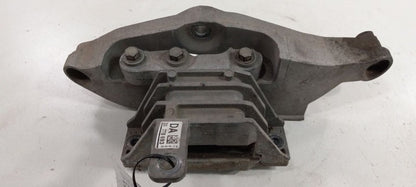 Cadillac SRX Engine Motor Mount Right Passenger 2011 2012 2013 2014 OE