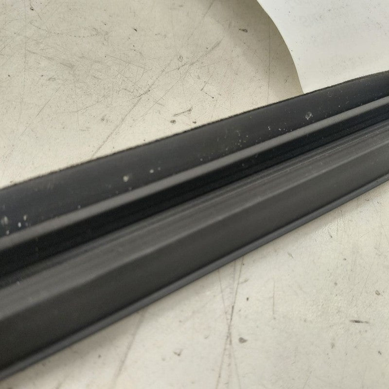 Mitsubishi Outlander   Right Rear Weather Strip Interior  2018 2017 20