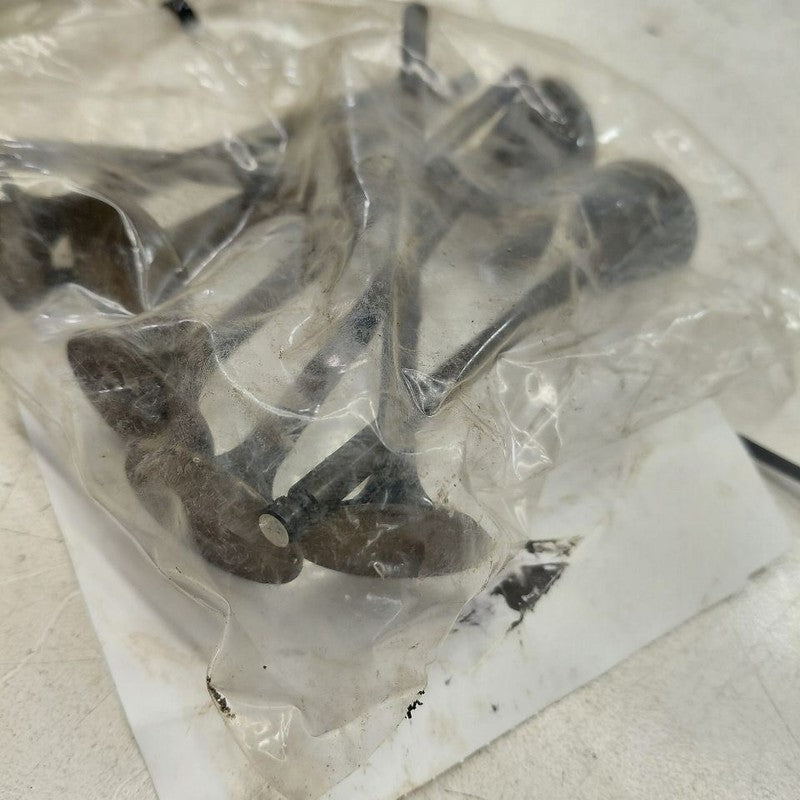 Nissan Versa Note Engine Cylinder Head Valve Set 1.6 2019 2018 2017
