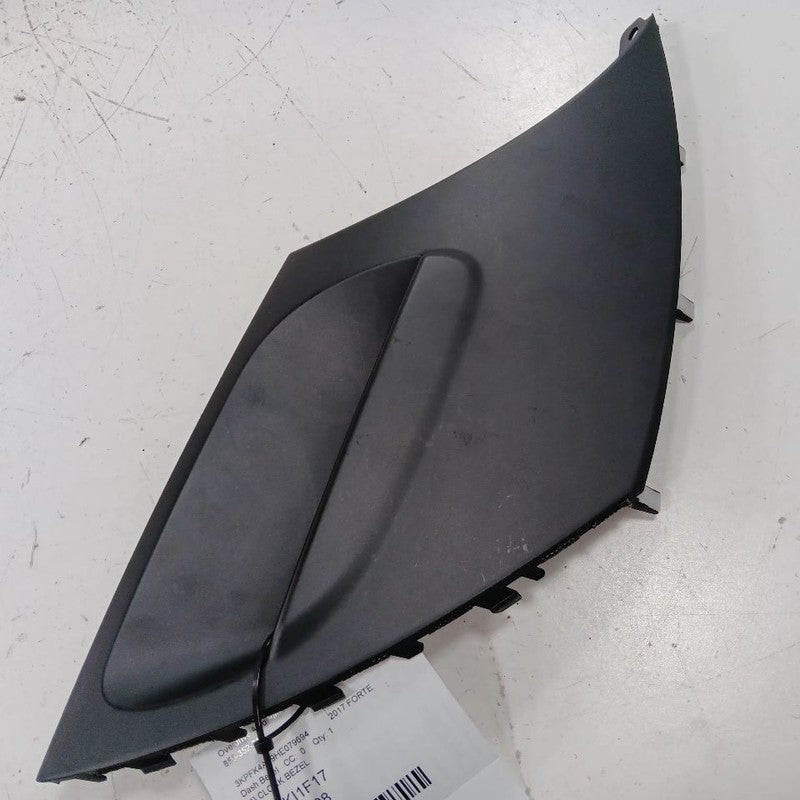 Kia Forte Clock Bezel Dash Trim Piece 2015 2016 2017 2018 OEM