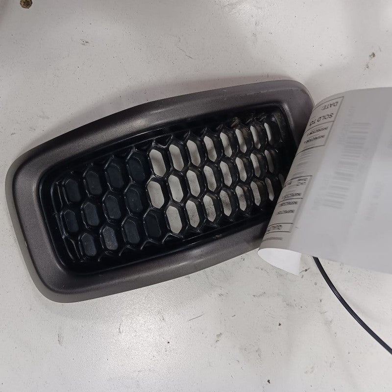 Grille Grill Upper Insert 3 Painted Fits 14-18 Jeep Cherokee