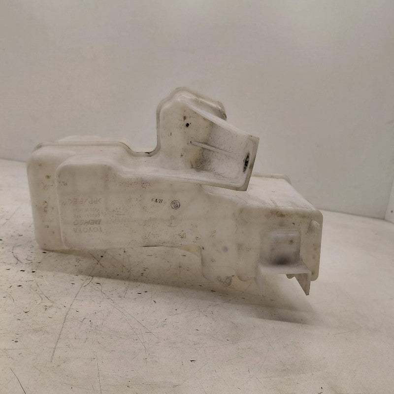 Windshield Washer Fluid Reservoir VIN Fu 7th & 8th Digit US 16-22 Toyo