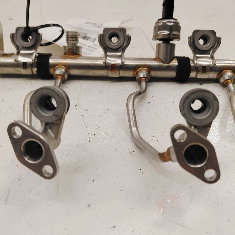 Chevy Volt Fuel Rail Injection Injector Mount Bar  1.5 2019 2018 2017 