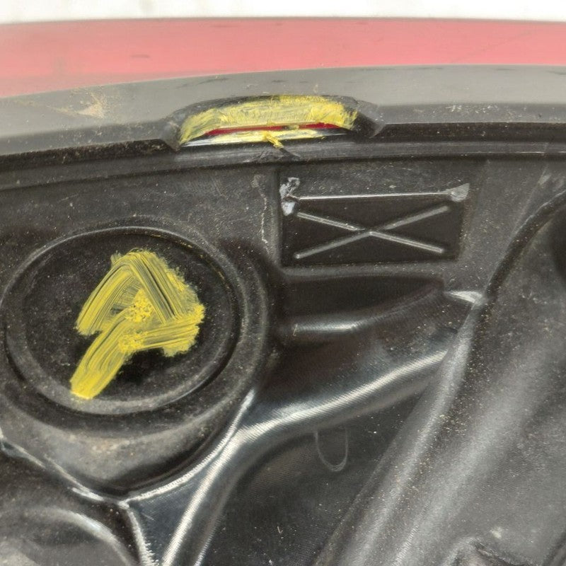 Passenger Right Tail Light Brake Lamp VIN Fu 7th And 8th Dgit 19-22 To