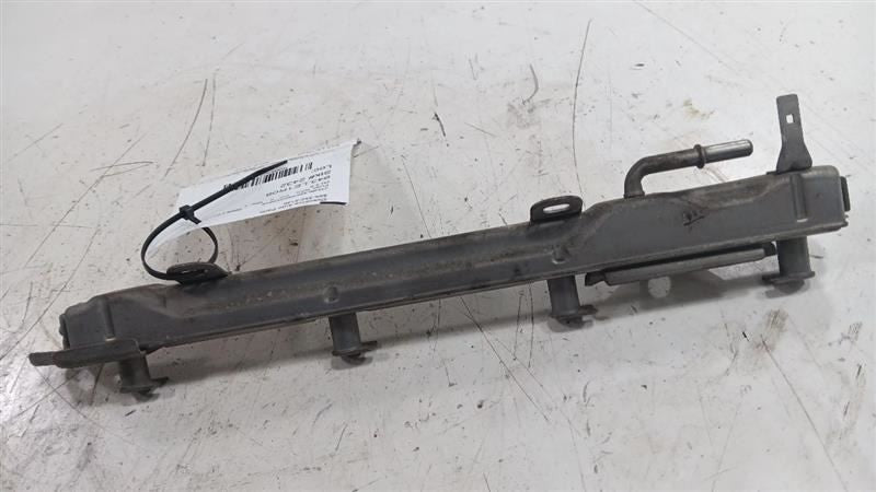 Lexus LS460 Driver Left Fuel Rail Injection Injector Mount Bar  2007 2