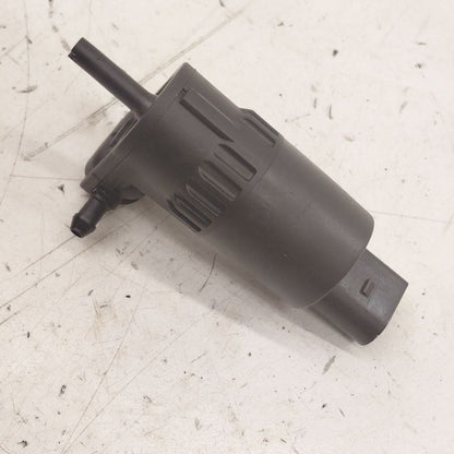 Chevy Trax Windshield Washer Wash Fluid Reservoir Motor Pump Electric 