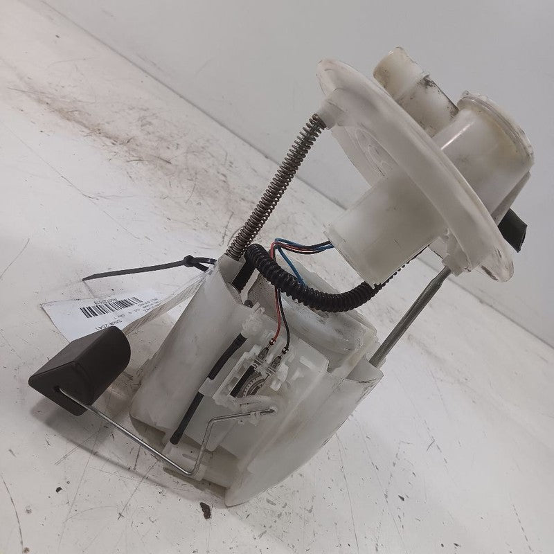 Gas Fuel Pump Assembly Sedan Fits 14-19 Toyota Corolla
