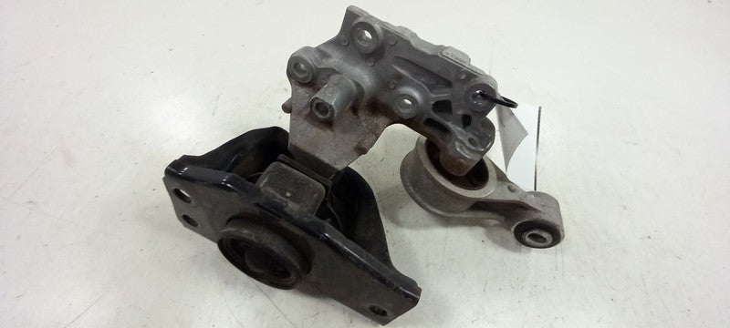 Nissan Rogue Engine Motor Mount Right Passenger 2012 2013 2014 2015 OE