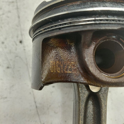 Volvo S60 Single Piston With Connecting Rod   2.0 2018 2017 2016
