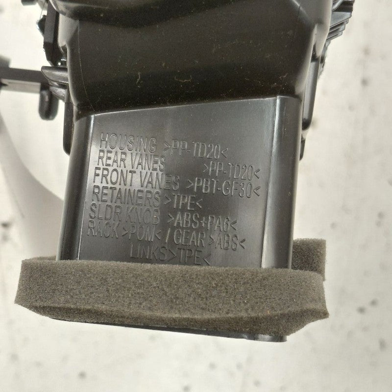 Chevy Equinox Dash Air Vent Left Driver  2024 2023 2022