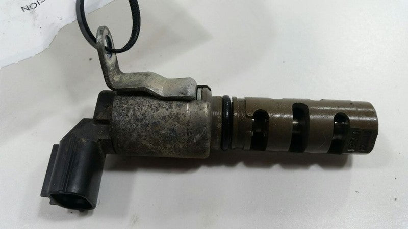 XD Scion Variable Timing Gear Oil Control Valve Solenoid Cylinder Head