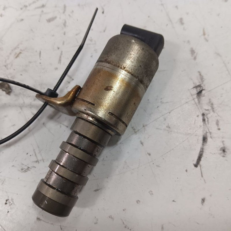 Ford Ecosport Variable Timing Gear Oil Control Valve Solenoid Cylinder