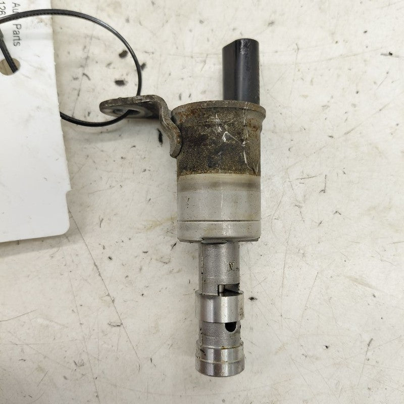 Cadillac CT6 Variable Timing Gear Oil Control Valve Solenoid Cylinder 